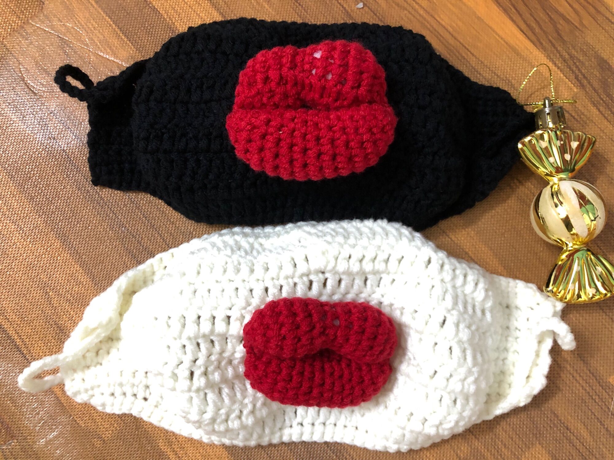 Khẩu trang handmade đôi môi (chọn màu)