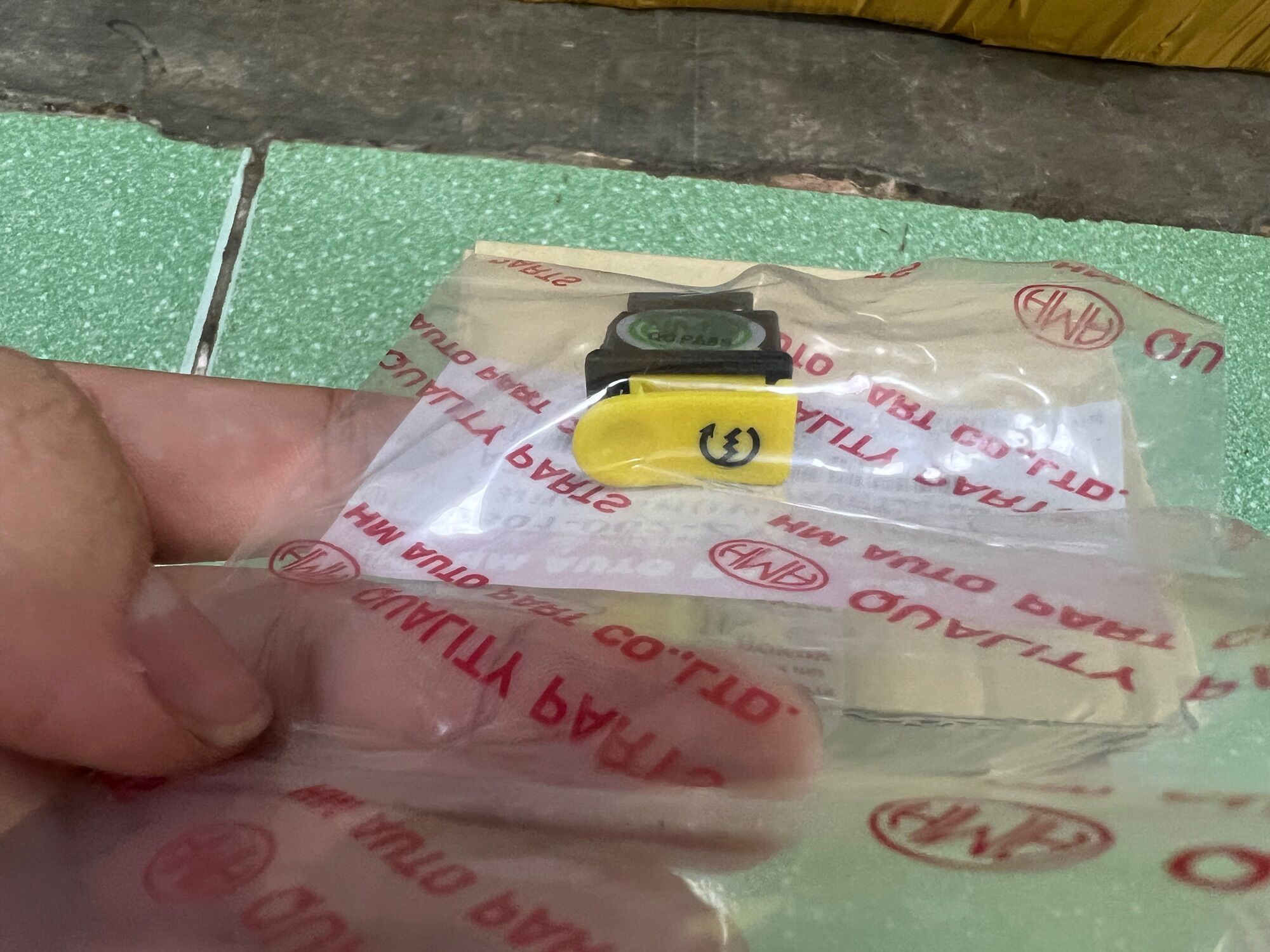 Nút công tắt bấm đề HMA dành cho Wave125i chính hãng ThaiLan