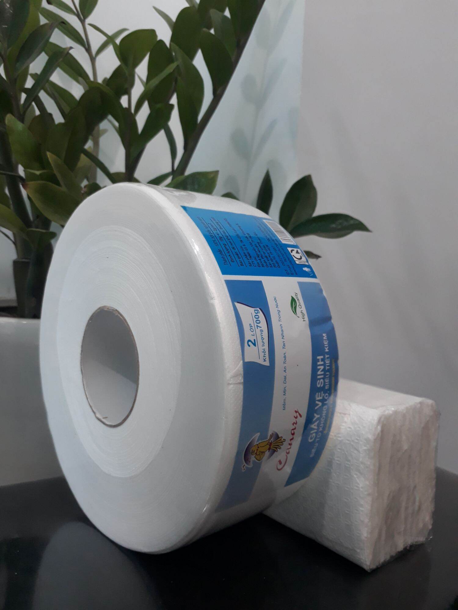 Giấy  vệ  sinh cuộn  lớn  700 gram