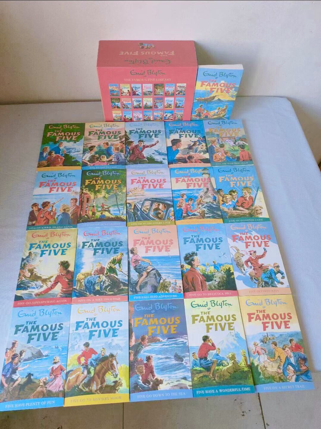 The Famous Five 21 books - Enid Blyton