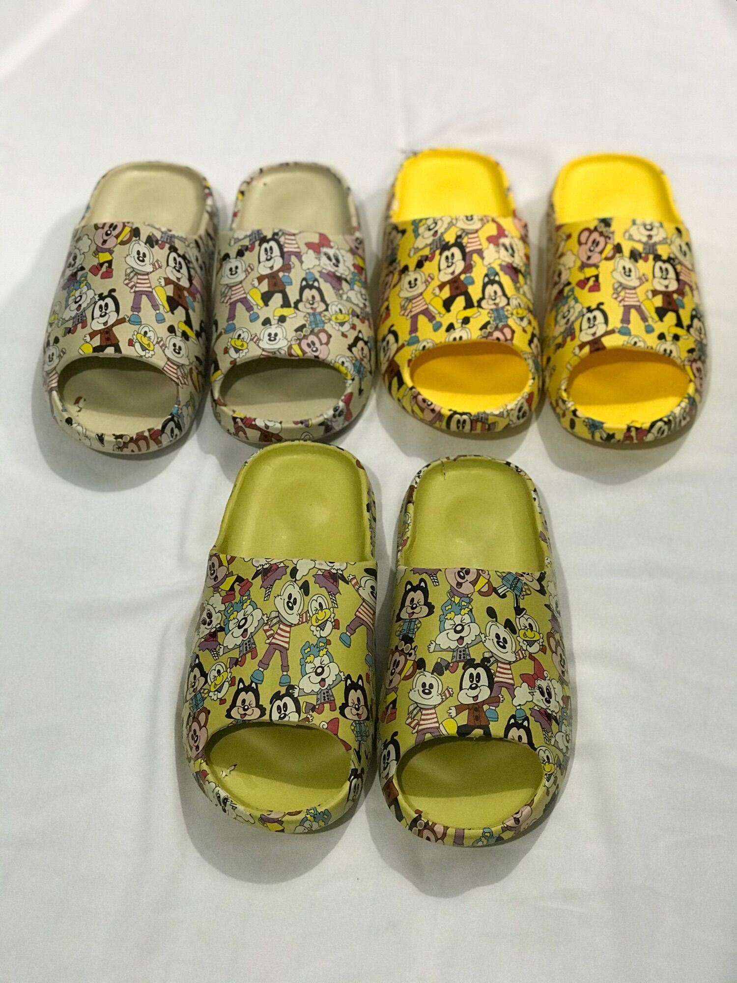 Dép quai ngang hình chuột micky