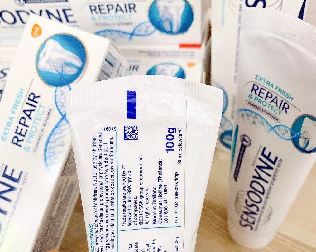 Kem Đánh Răng Sensodyne Repair & Protect Extra Fresh