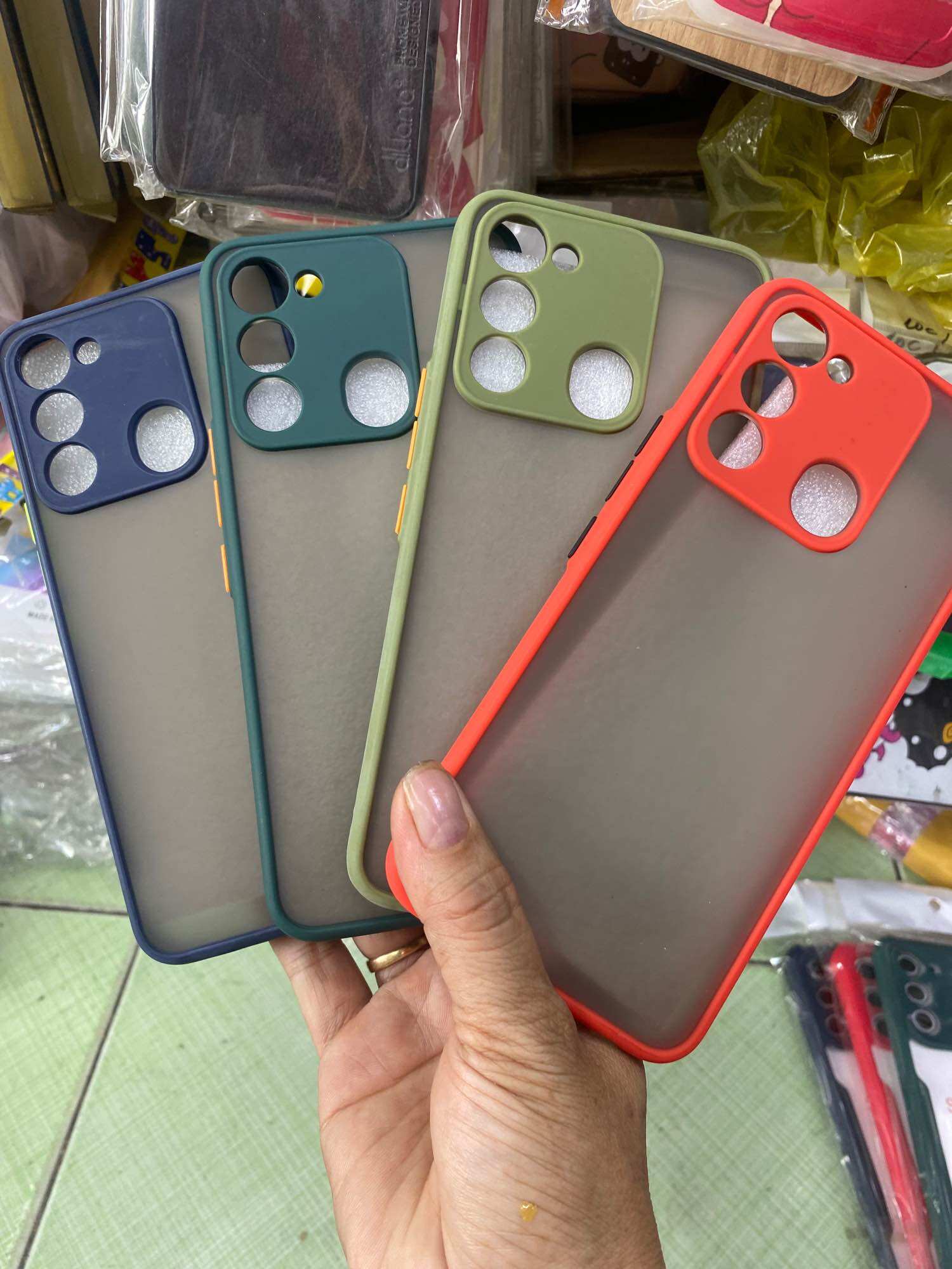 Ốp Tecno Spark 8C / Spark Go 2022 lưng nhám viền dẻo màu bảo vệ Camera