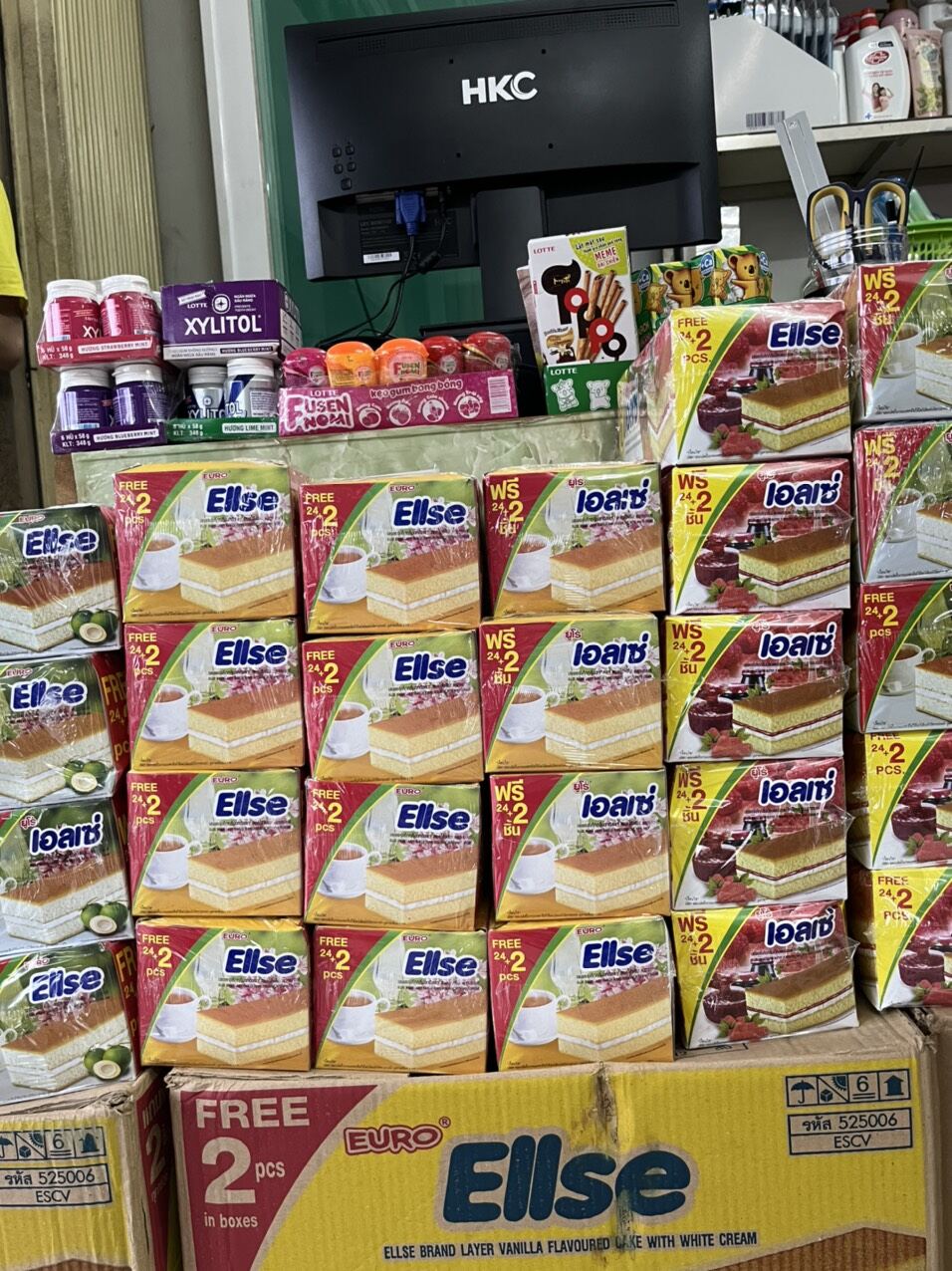 Bánh bông lan Ellse thái lan
