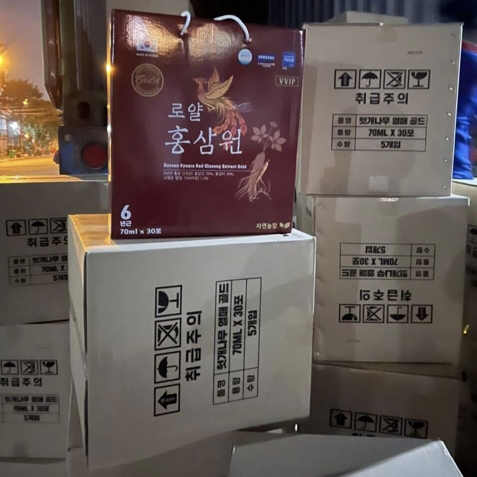 Nước Hồng sâm Hoàng Gia phiên bản Gold (Hộp 30 gói)