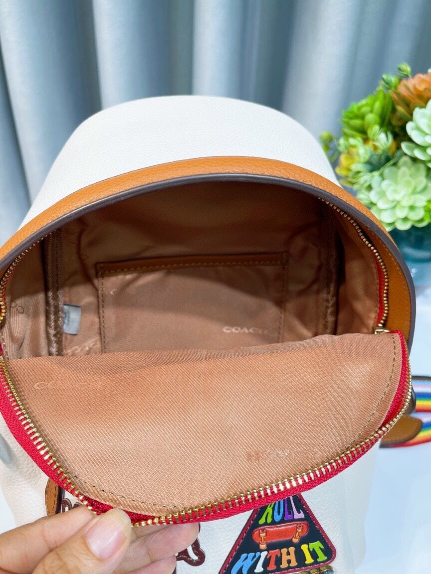 BA LÔ C0A**CH CHARTER BACKPACK 18 DA THẬT XỊN XÒ