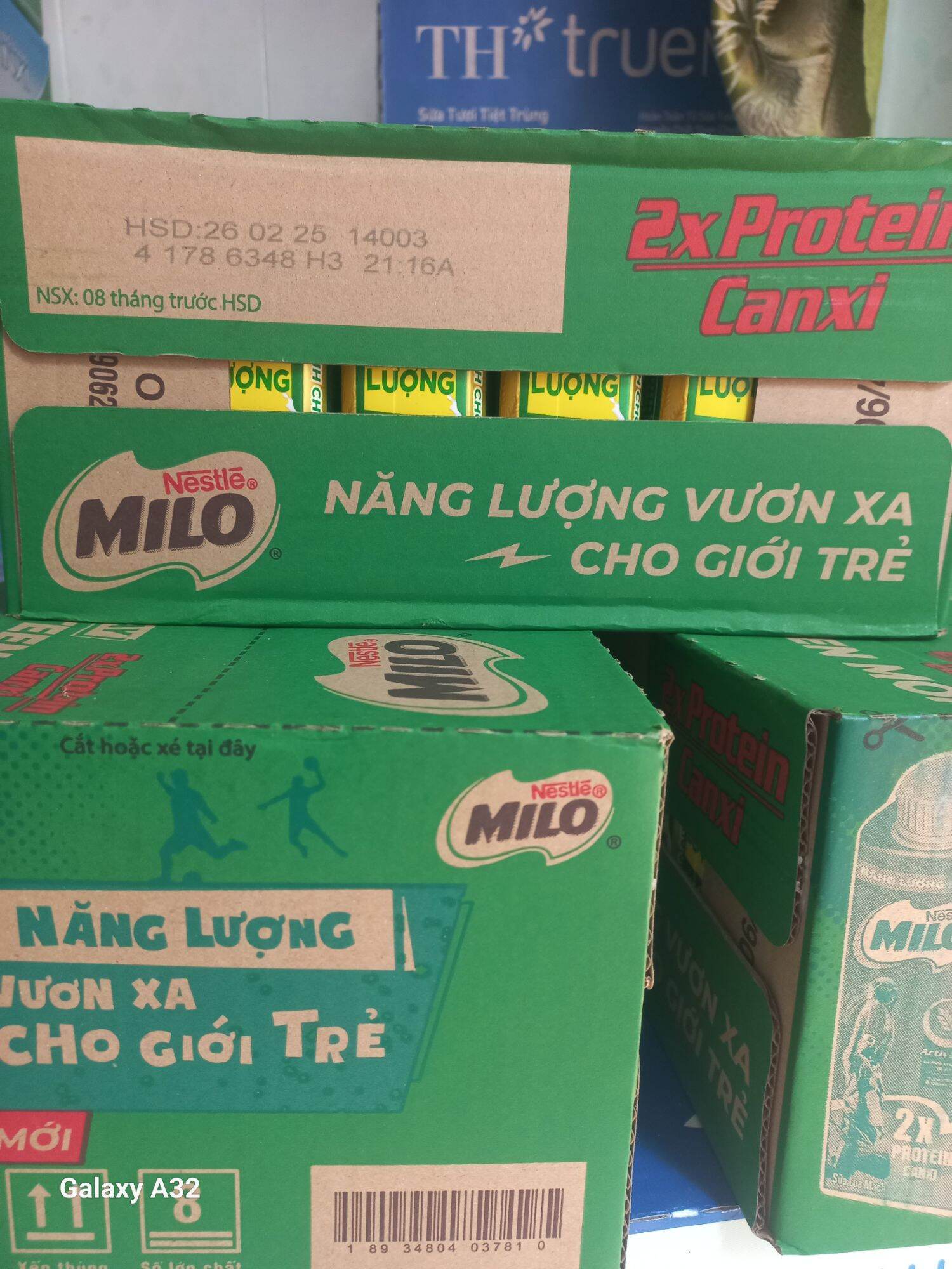 Thùng24  chai  milo  nắp vặn lúa mạch 210ml  date  t5-2025