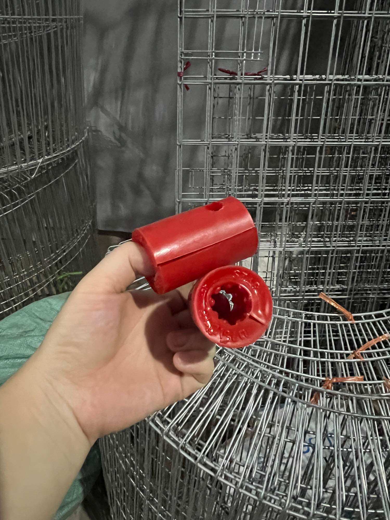 Tạ chân tập thể lực cho gà chiến