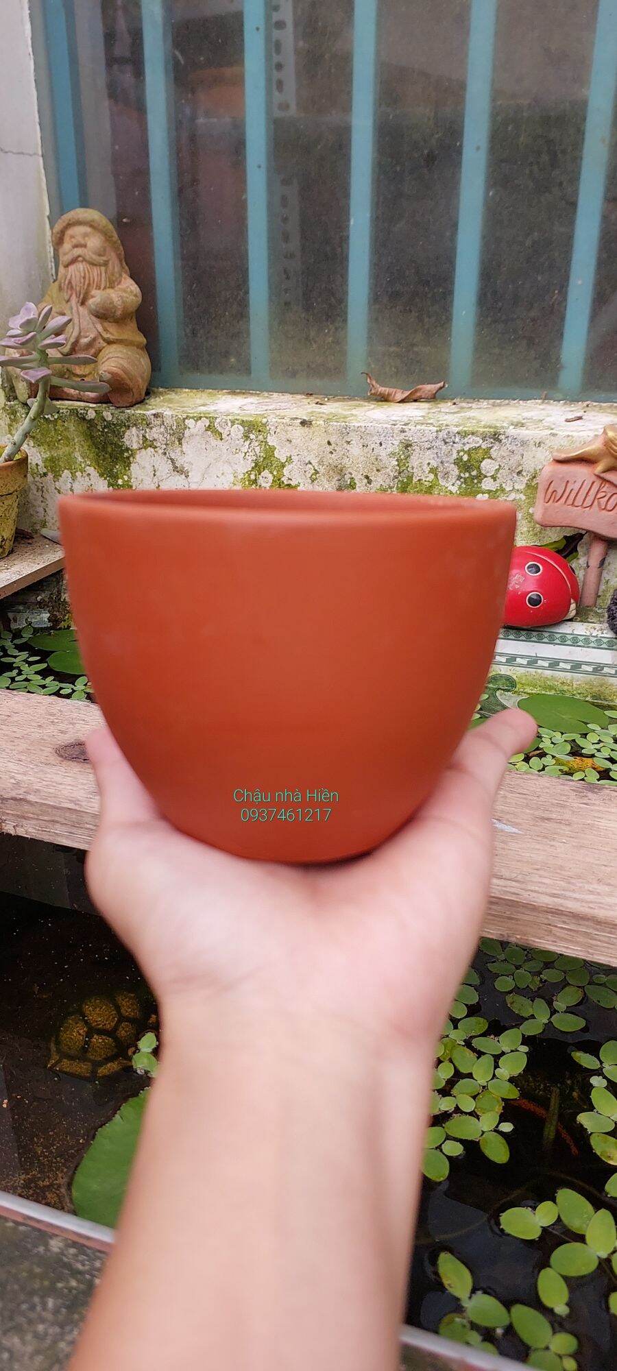 Chậu đất nung Bình Dương hình trứng m10 x c8