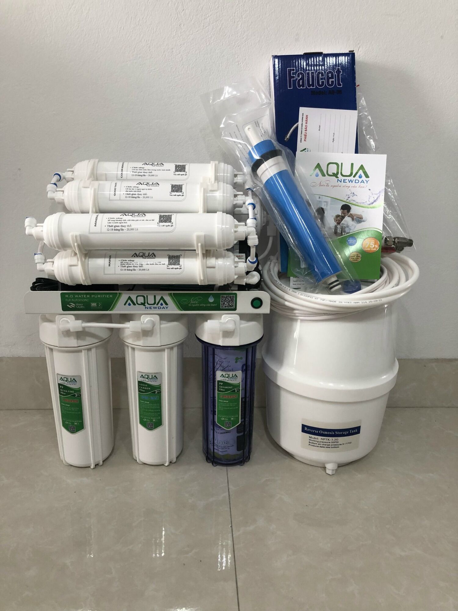 Máy lọc nước RO AQua 9 cấp không tủ để gầm