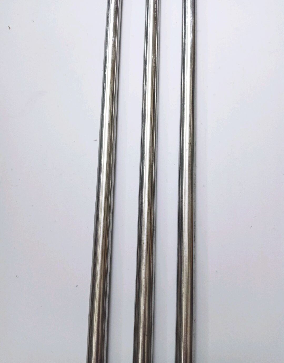 Combo 3 thanh inox đặc phi 6mm dài 1,2m.