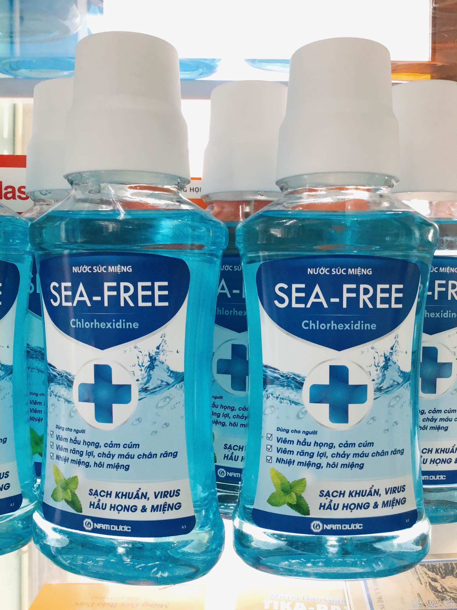 Nước súc miệng Sea Free Chlohexidine hương bạc hà