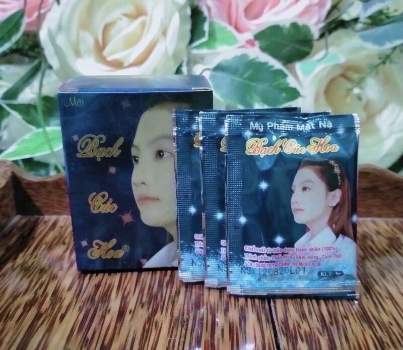Mặt nạ bạch cuc hoa