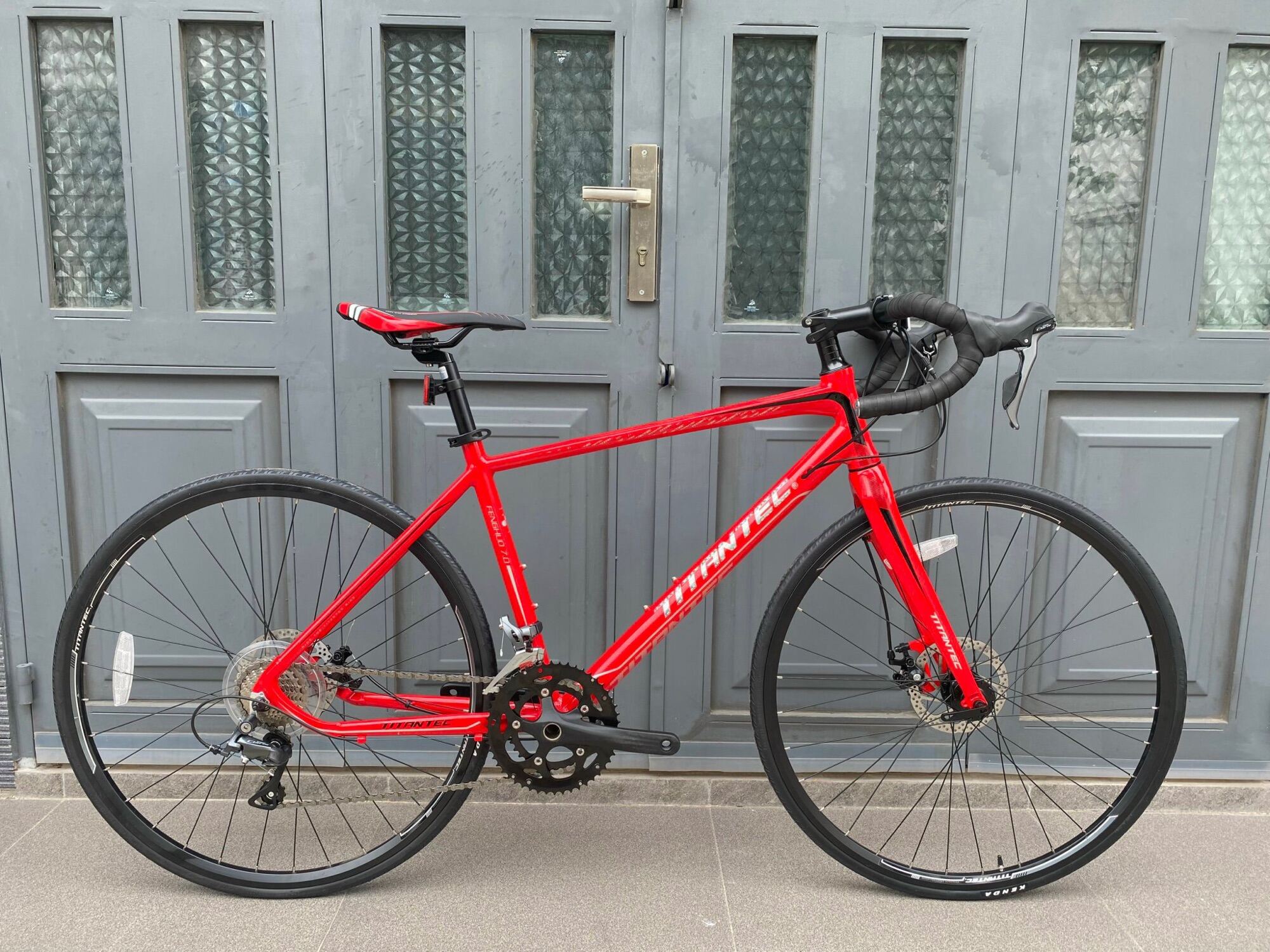 Xe đạp đua Titantec 7.0 cấu hình khủng tiagra