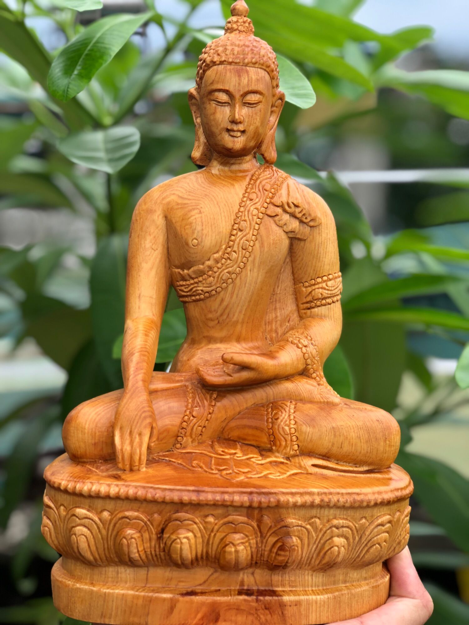 Tượng Phật Thích Ca Gỗ Pơ Mu