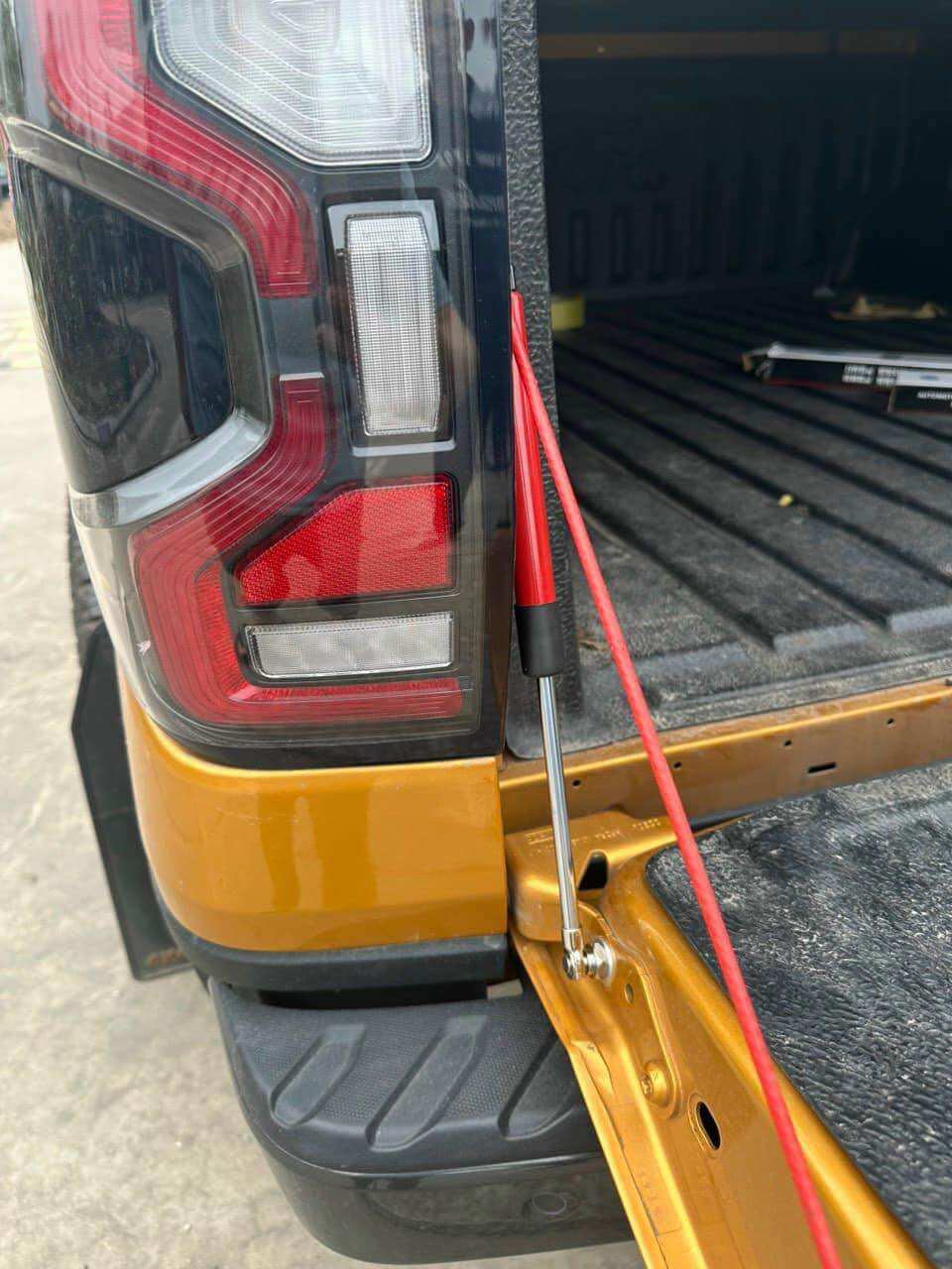 Ty bửng option lắp cho Ranger 2023+
