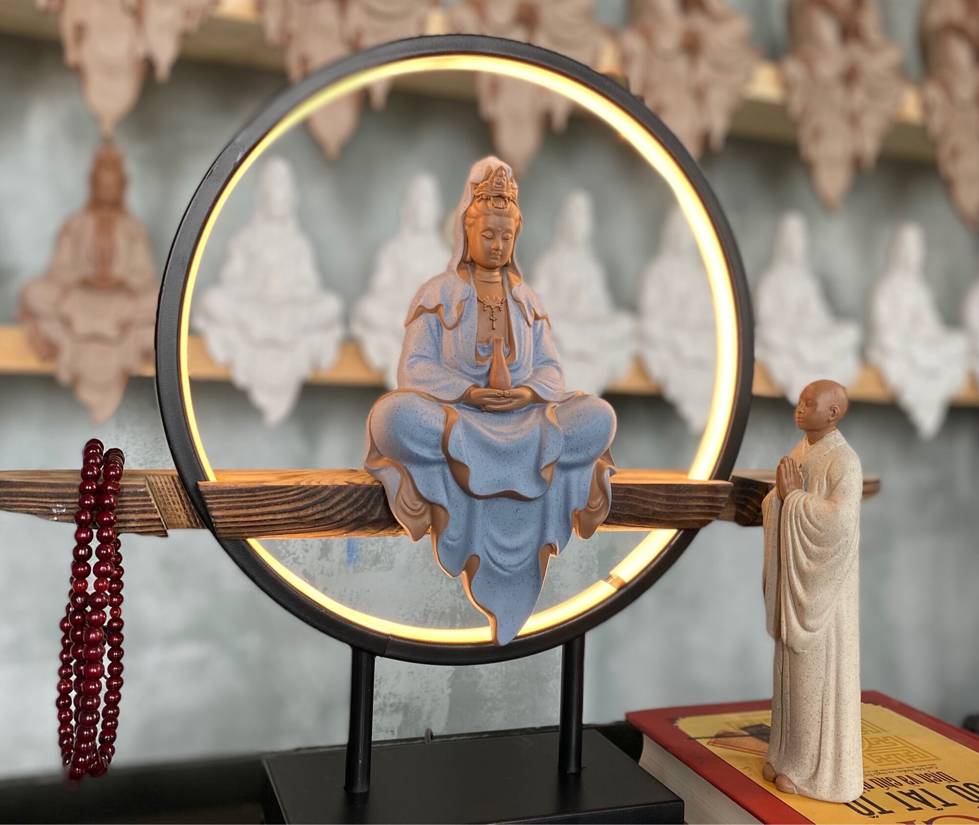 Phật Quan Âm toạ Thiền