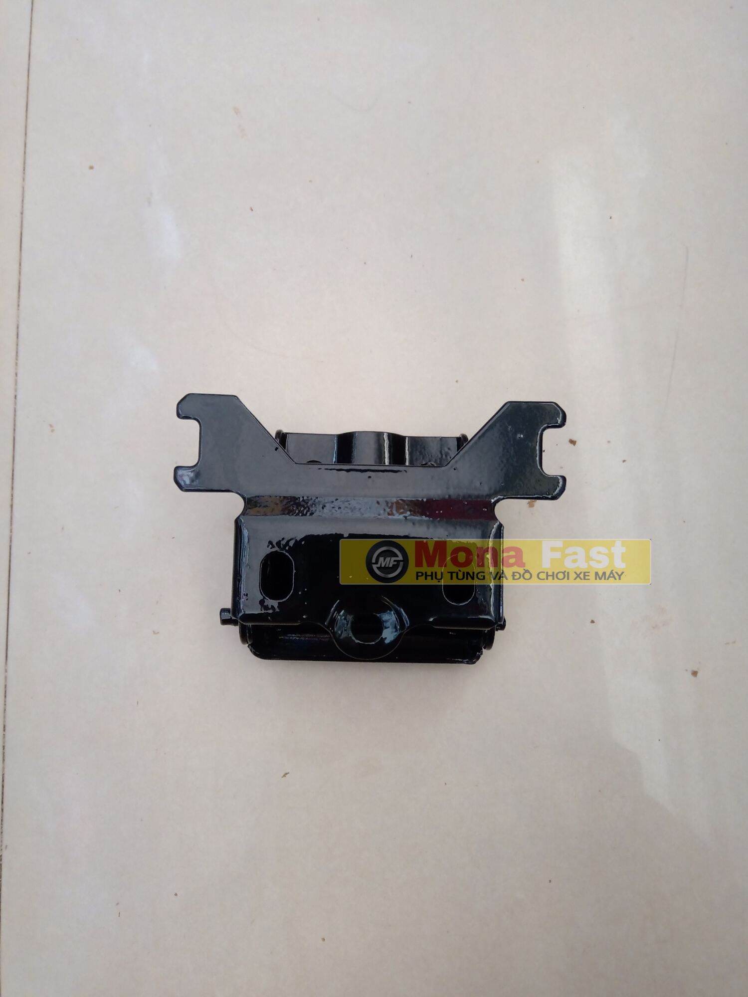 Pat yên trước xe Wave nhỏ (bản lề yên wave 2004)