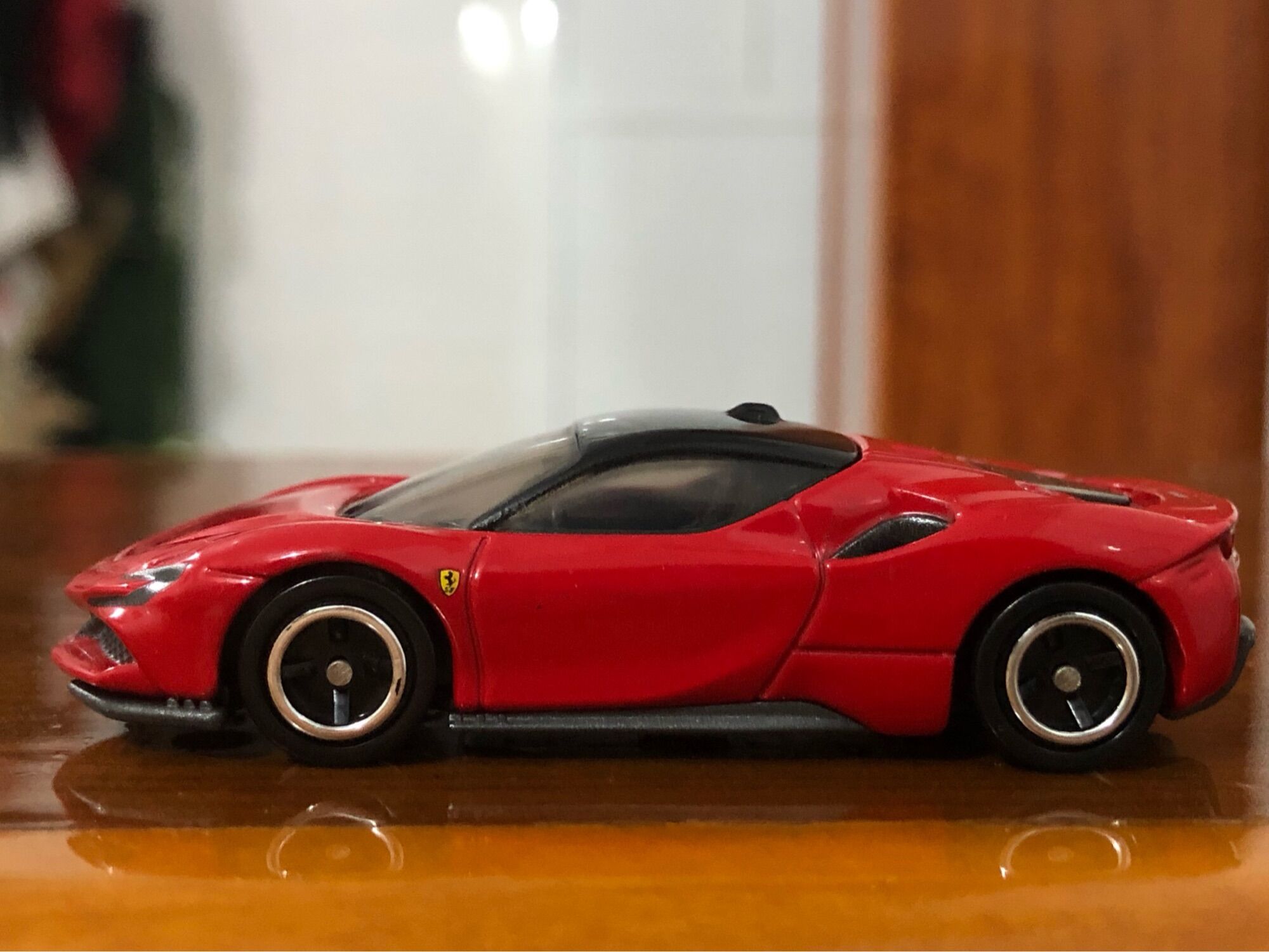 Xe Mô Hình TOMICA FERRARI S.P.A and M.C.G 1:64