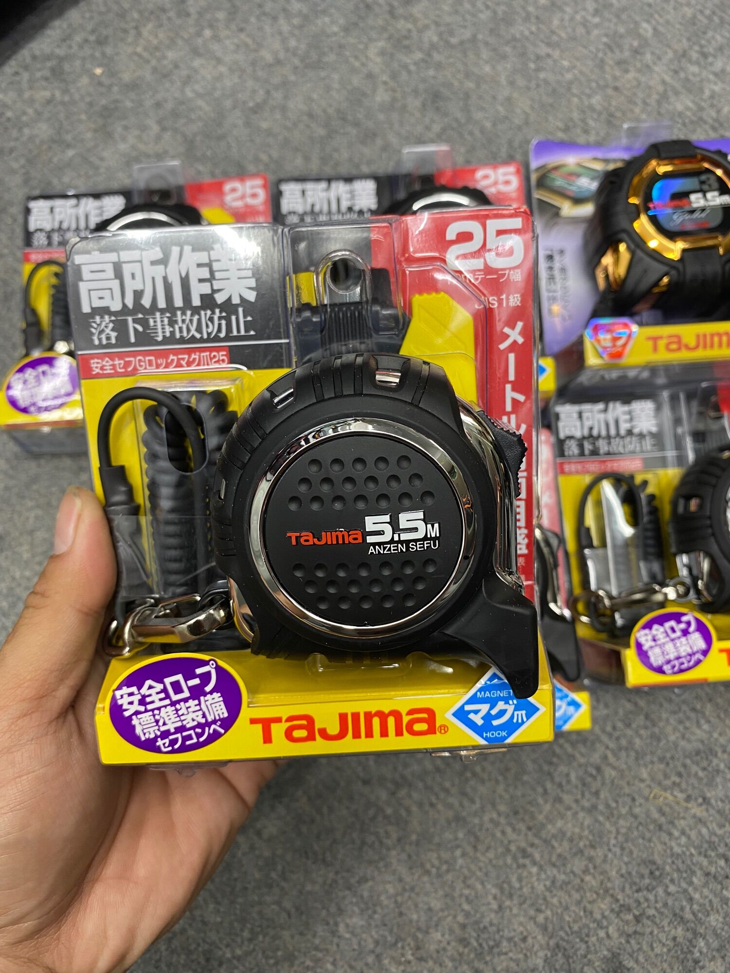 THƯỚC KÉO TAJIMA