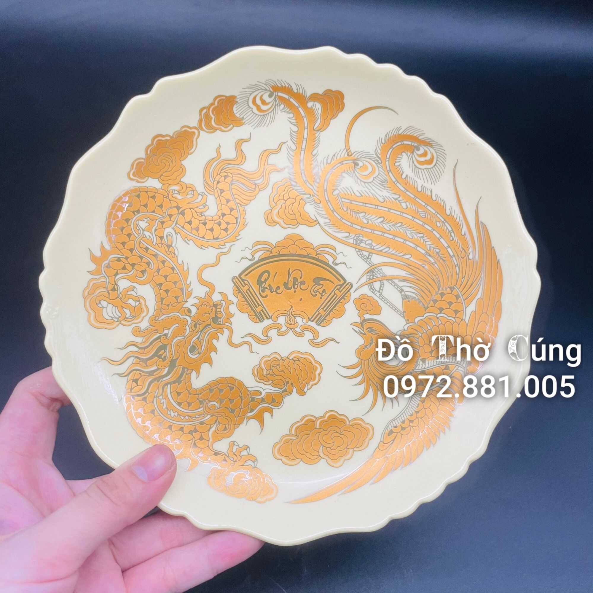 Đĩa thờ màu vàng ngà ( Đĩa Không Chân vàng )