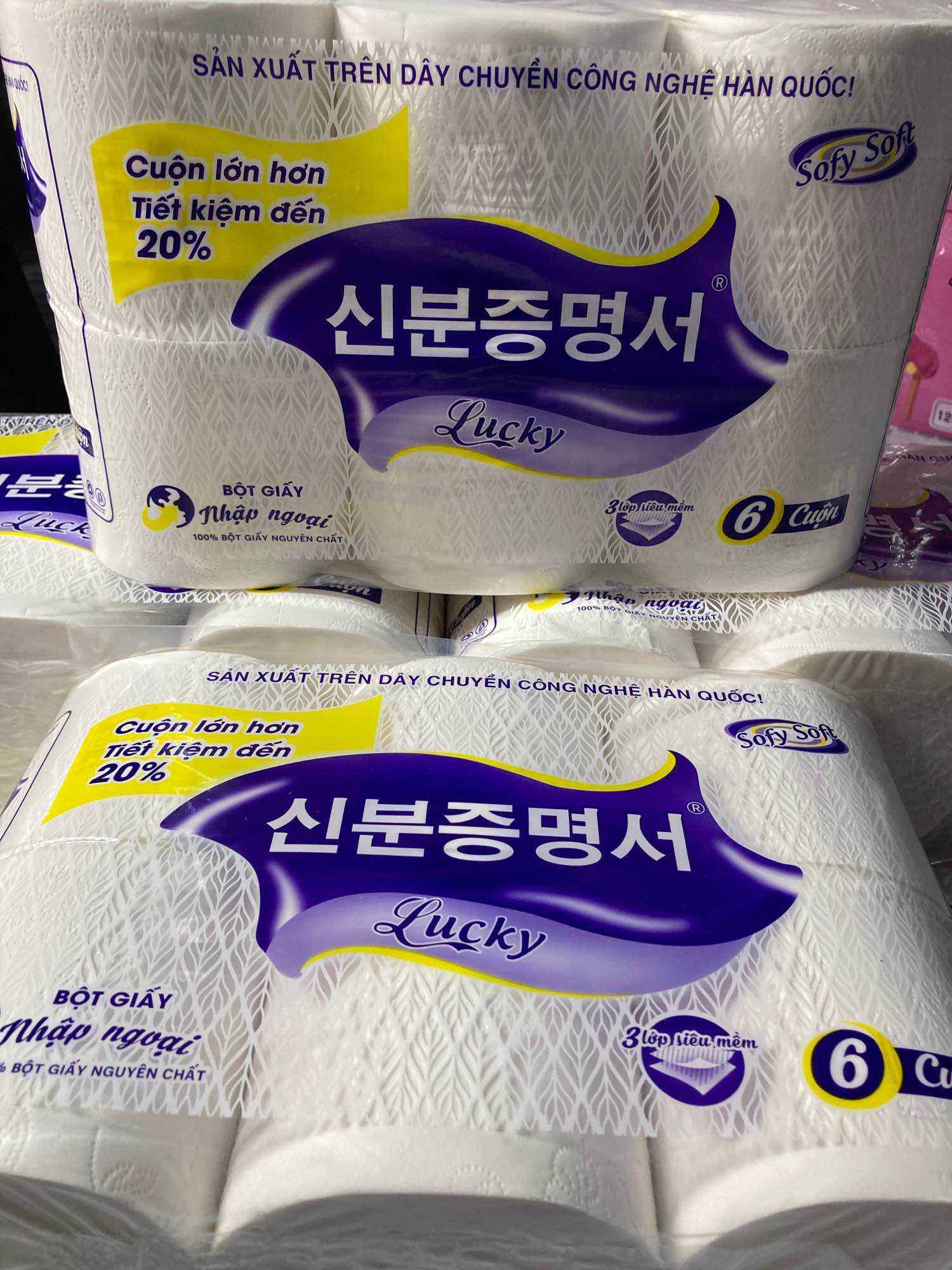 Giấy vệ sinh cuộn cao cấp Lucky 1 lốc 6cuộn 3lớp