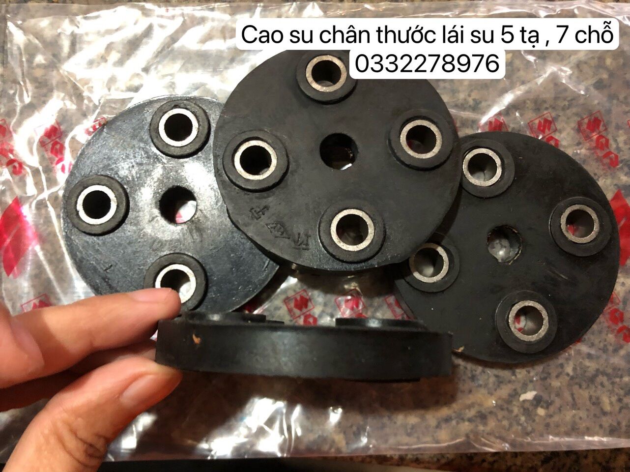 Cao su chân thước lái su 5 tạ/su 7 chỗ/ su van / giá 1 cái