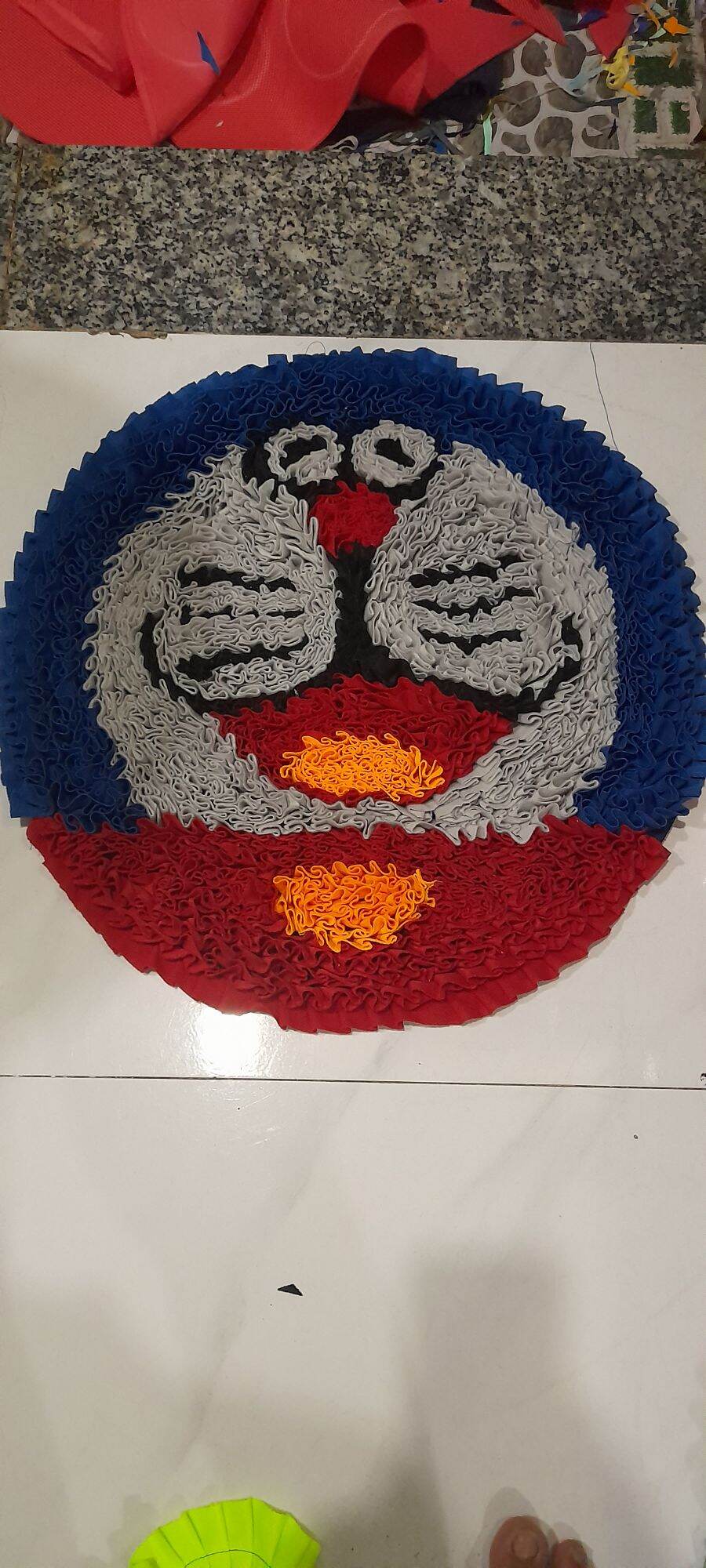thảm  doremon  vui vẻ.kích thước 55cm