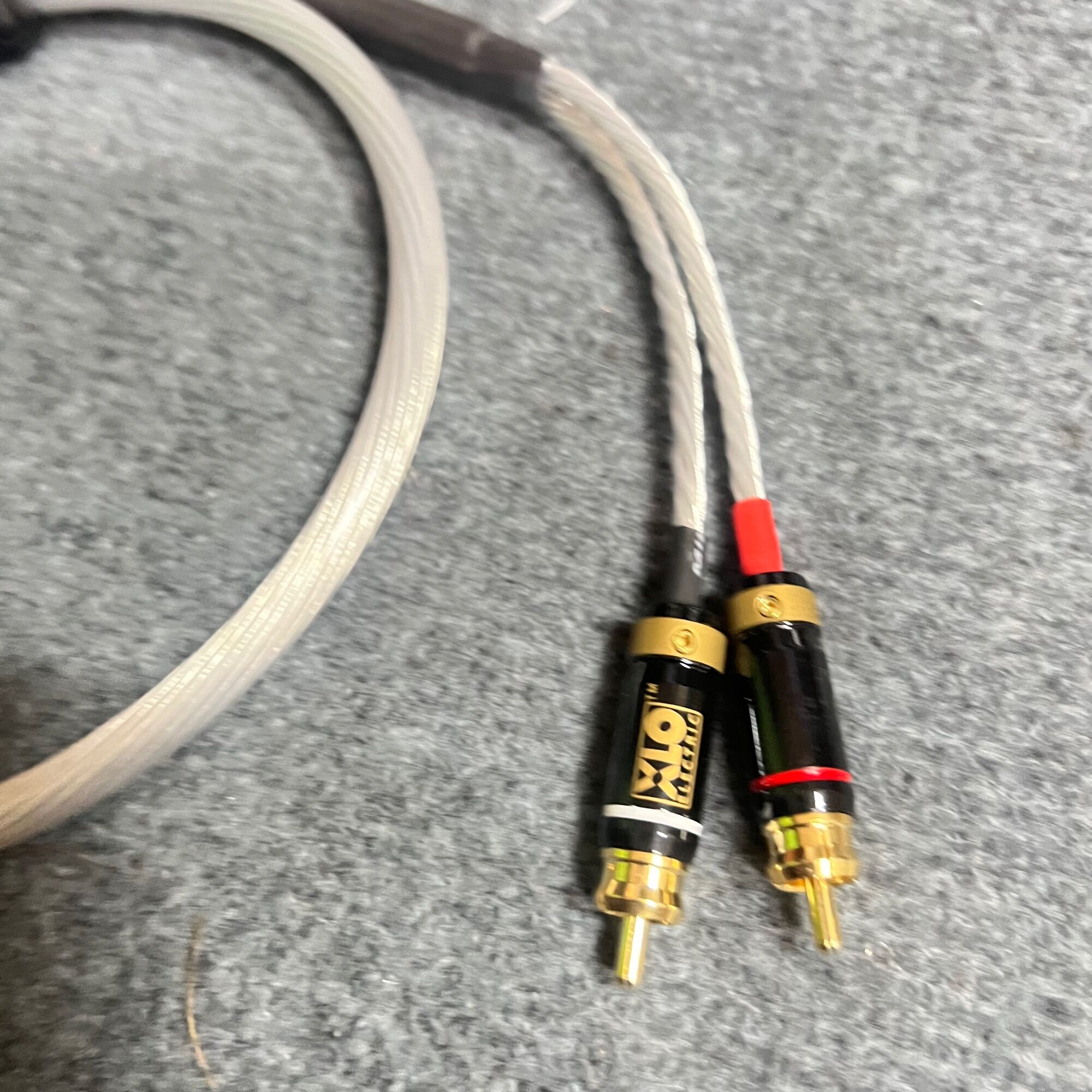 Dây AV XLO của Mỹ lõi Bạc cao cấp