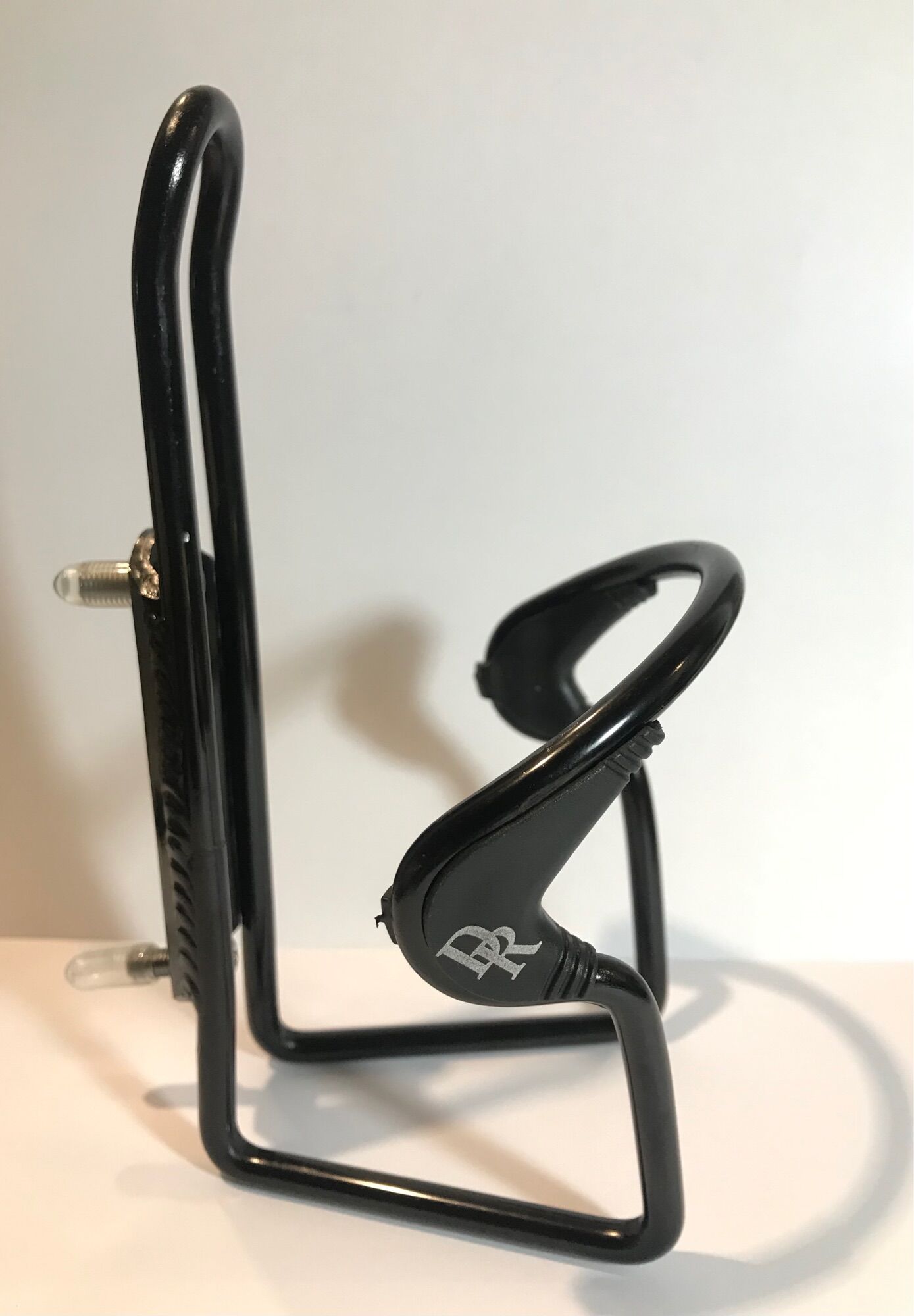 Gọng để bình nước xe đạp Darkrock
