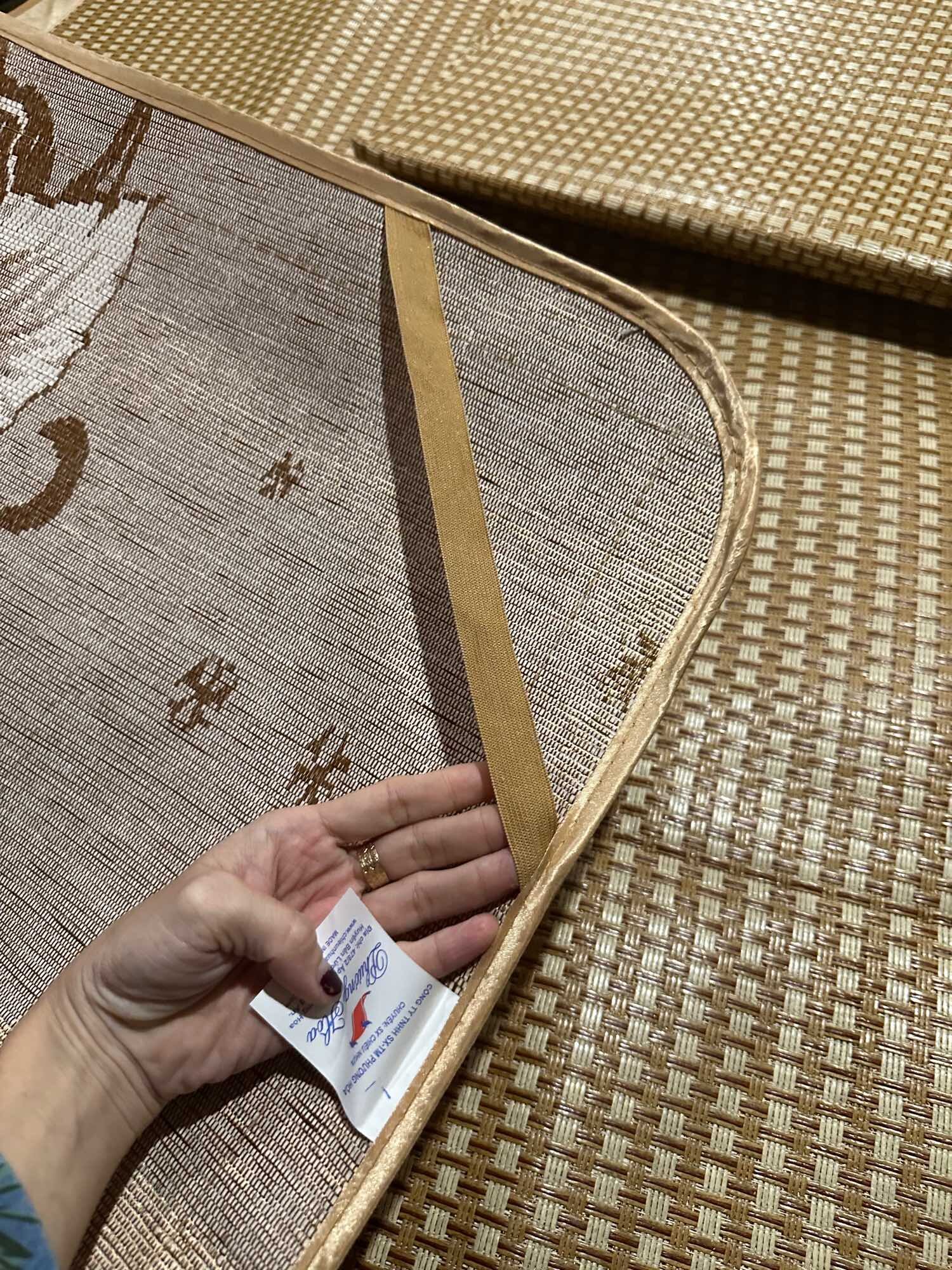 Chiếu điều hoà lót lụa có chun cài góc cao cấp(đủ kích thước)