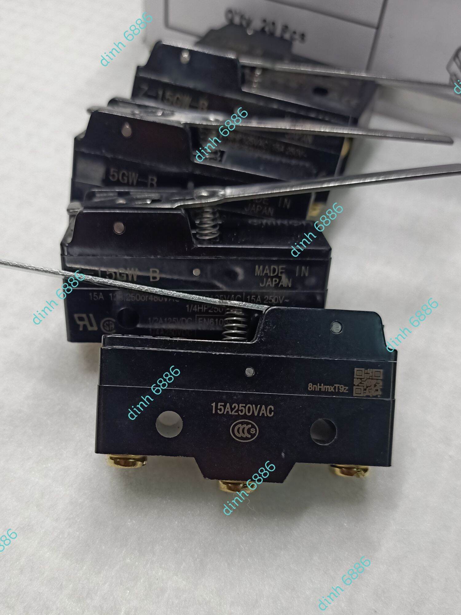 Công tắc hành trình Omron Z-15GW-B