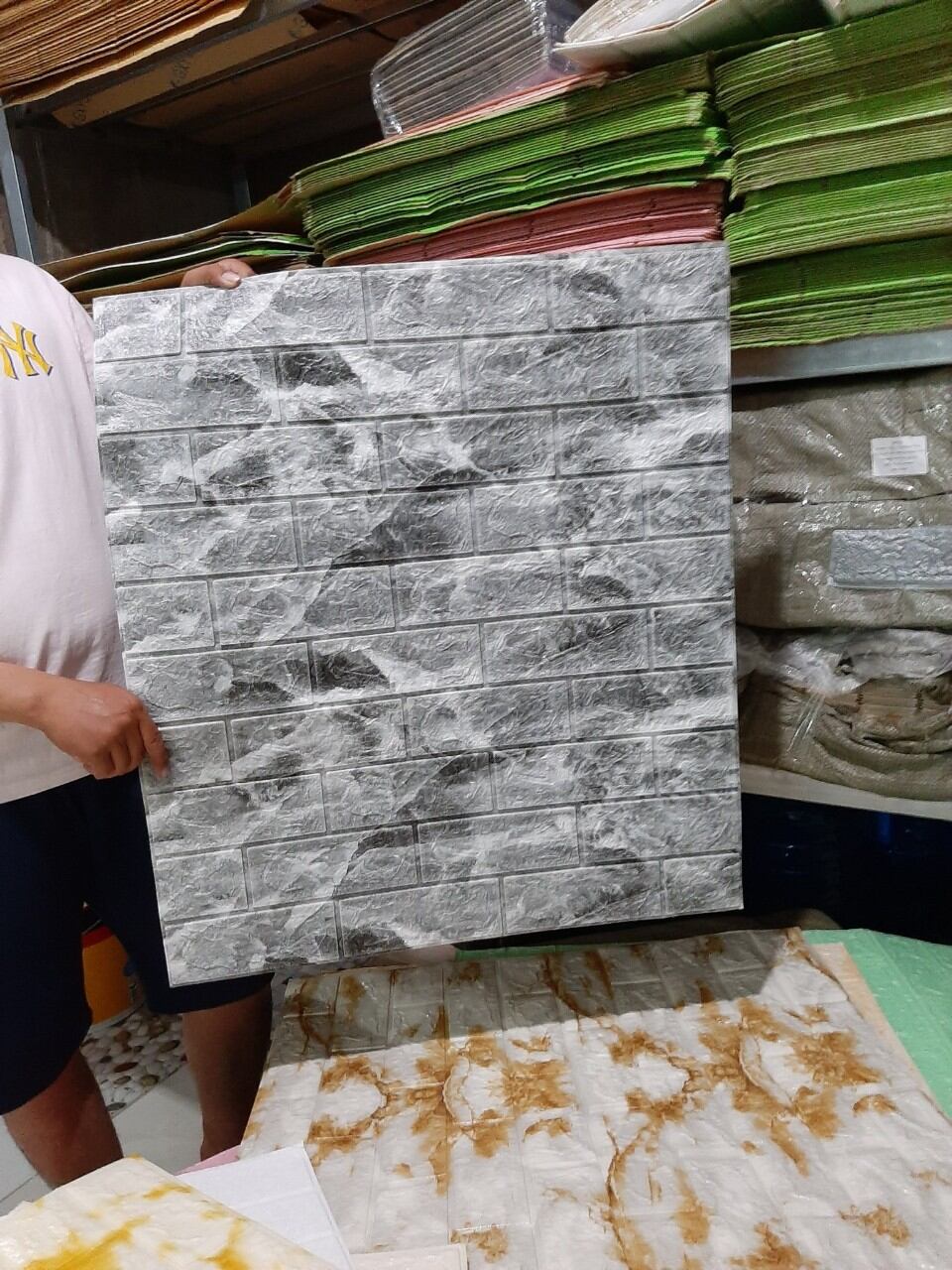 Xốp giả đá vân đen kích thước 70cm*77