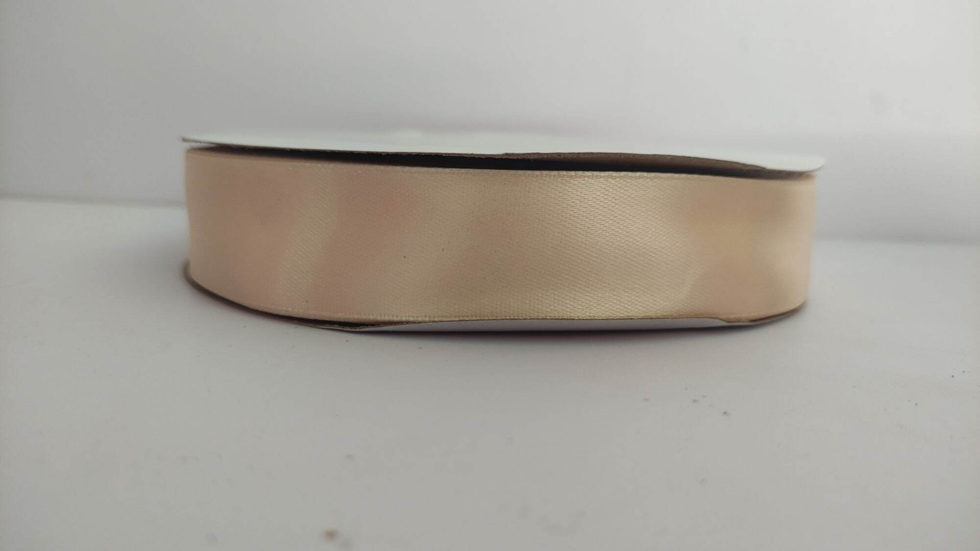 Cuộn 100m ruy băng cối bản 2,5cm