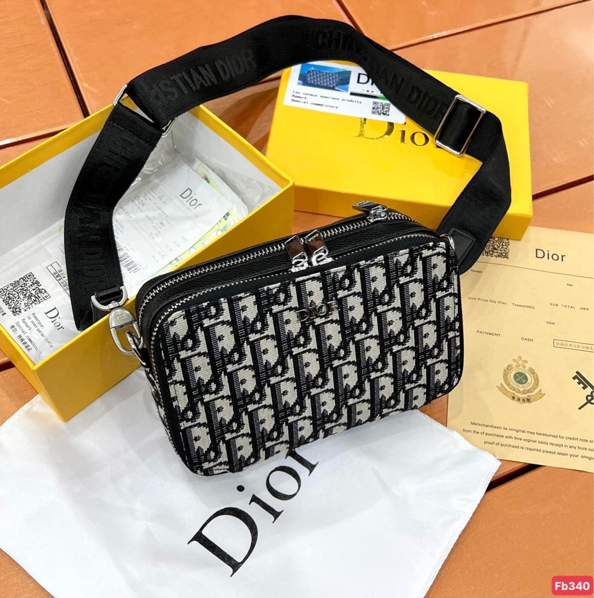 Túi đeo chéo nam Dior hàng hiệu D01  LOUIS KIMMI STORE