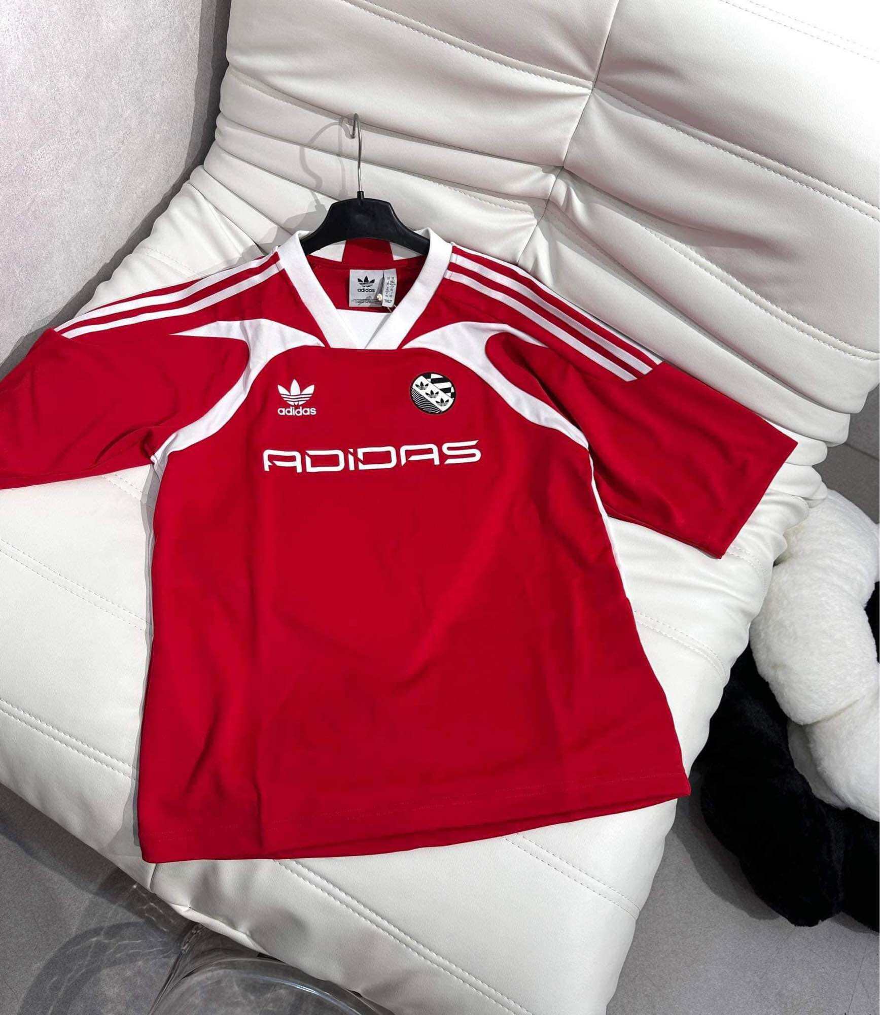 Chính Hãng Áo thun Adidas Adilenium Oversized Jersey Đỏ IW3637