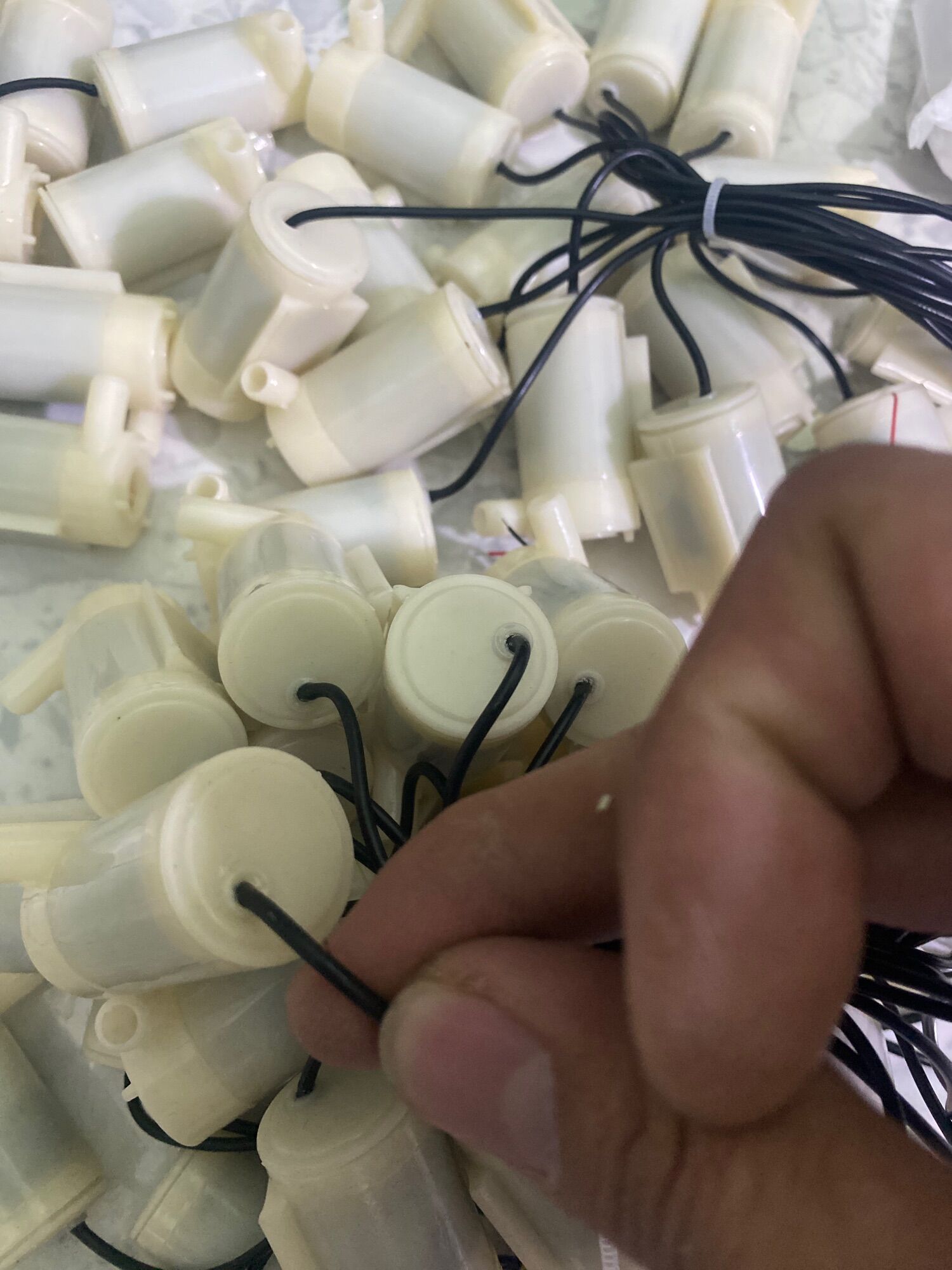 máy bơm nước mini dc 3-5v bơm chìm ứng dụng hồ cá tiểu cảnh(bơm nằm)