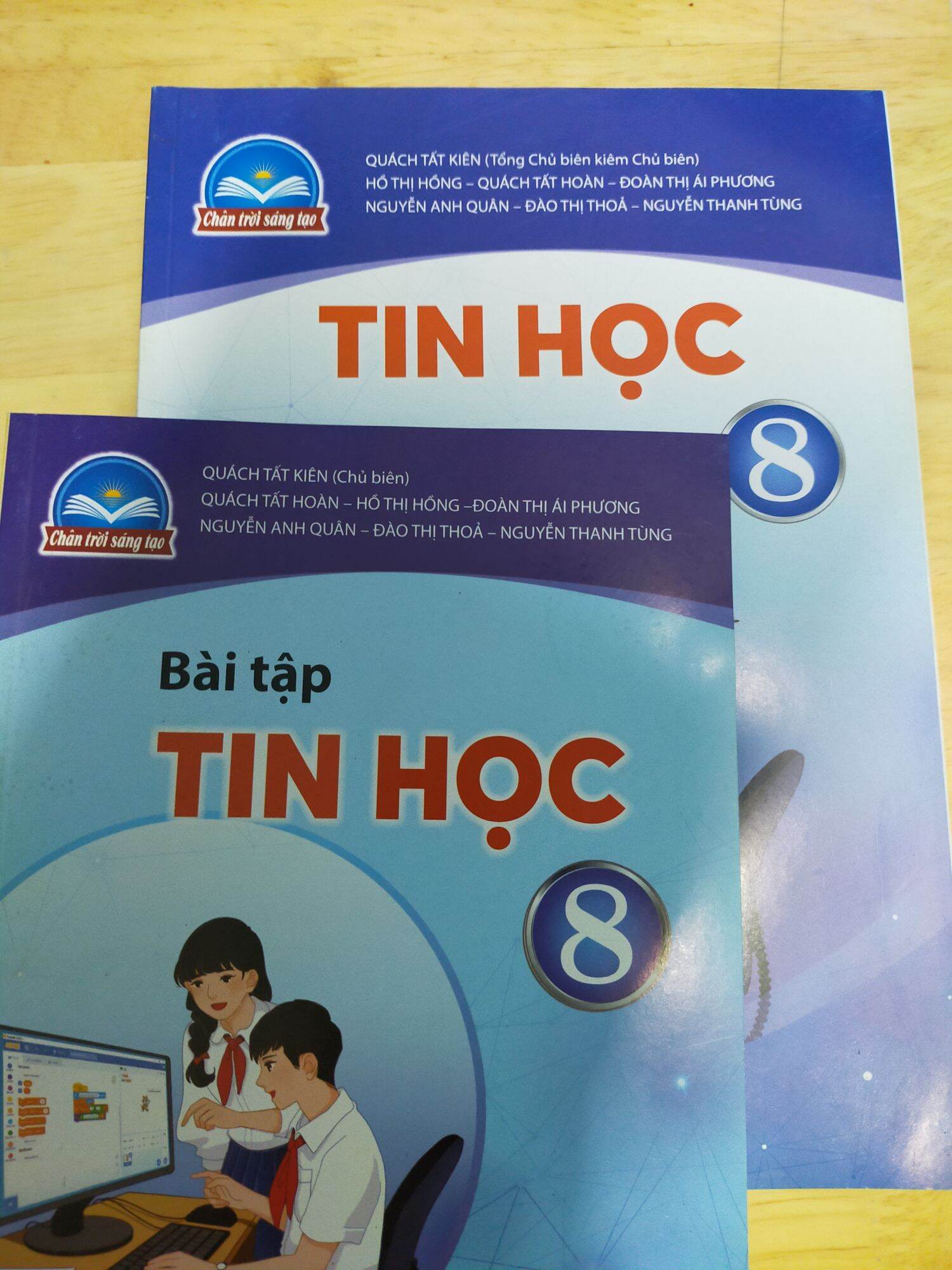 ( Bán Lẻ ) Tin Học Lớp 8 Chân Trời Sáng Tạo