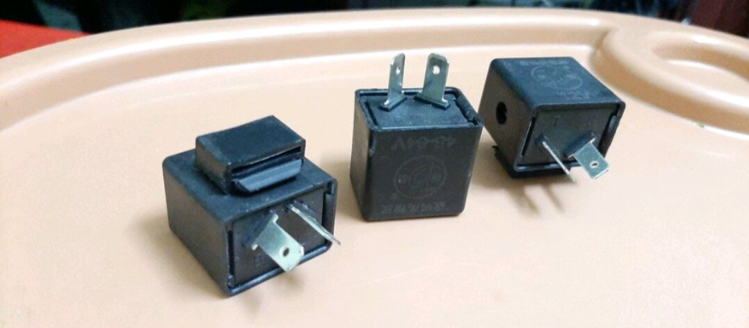 Cục chớp xi nhan_ chíp xi nhan 12v-60v chuyên dùng cho các dòng xe máy xe điện