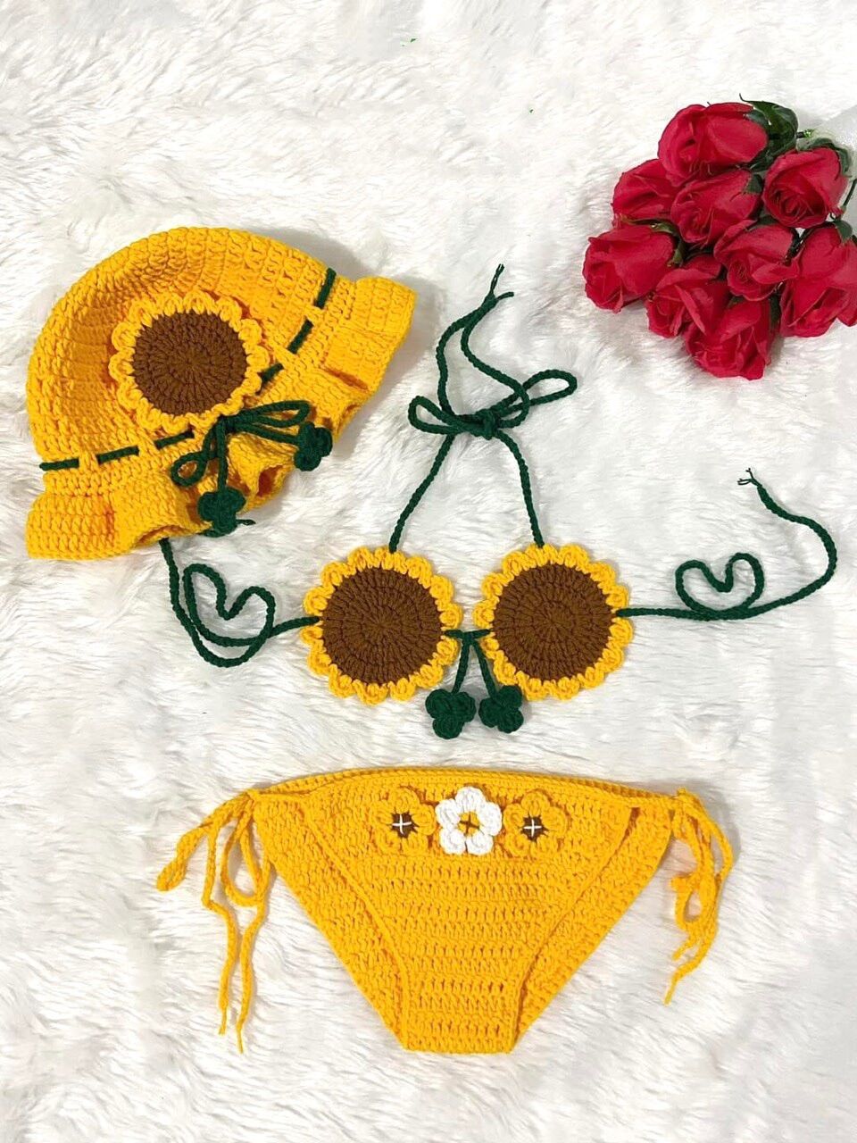 Bikini Len Kèm Mũ Cho Bé Diện Hè