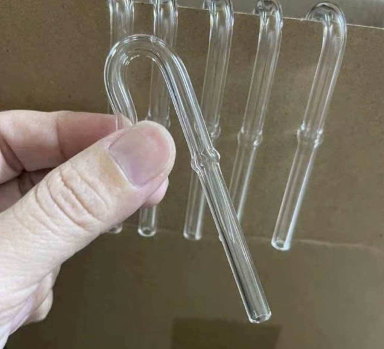 Ống hút thuỷ tinh chịu nhiet pi6 làm sẵn ngắn 8cm
