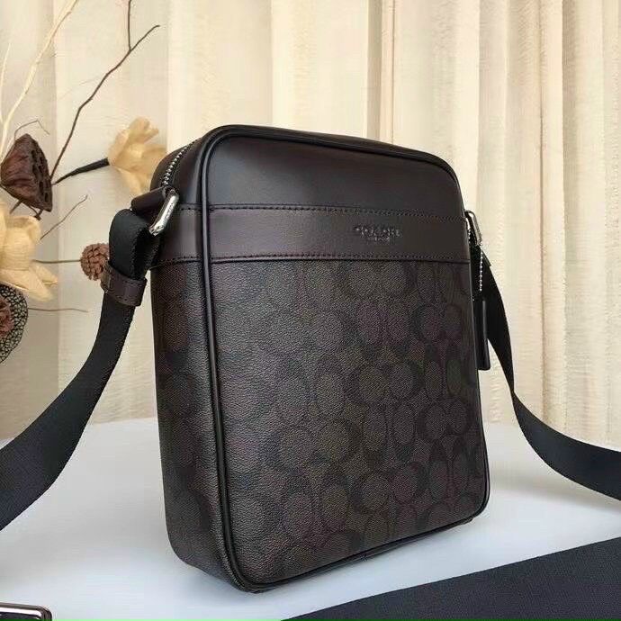 Túi Coach for men xuất xịn