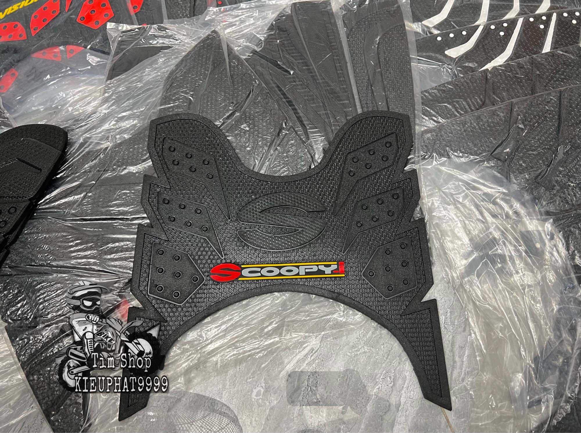 Thảm lót chân xe SCoopy Kiểu indo dày