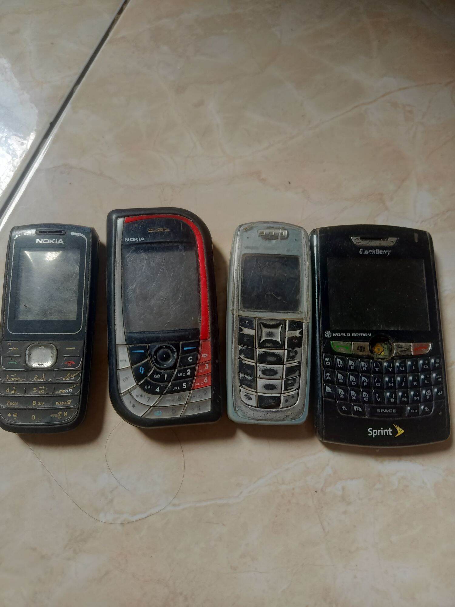 xác điện thoại 7610
