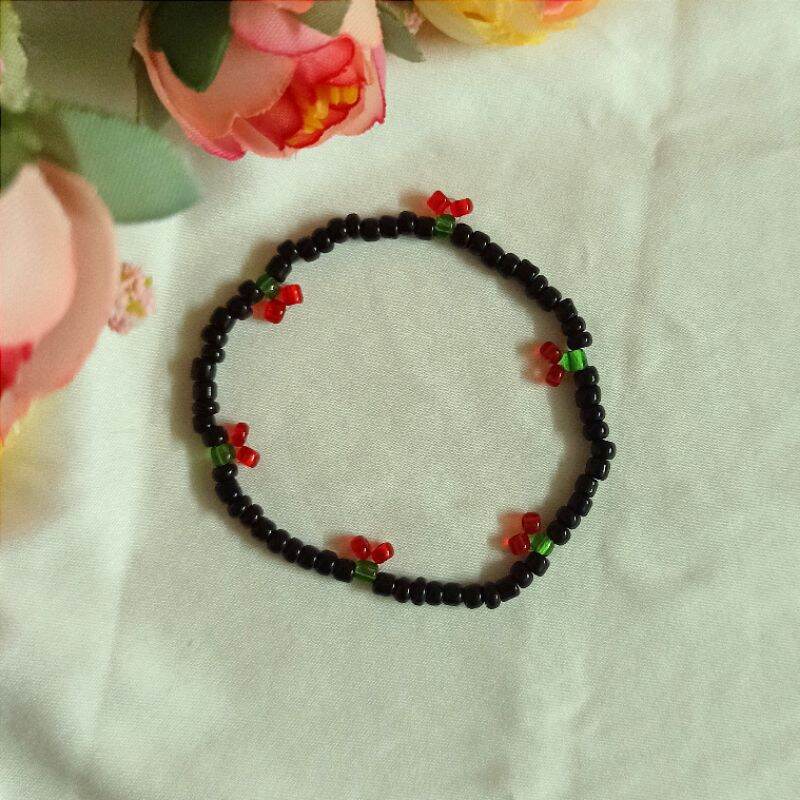 Vòng tay hạt cườm cherry