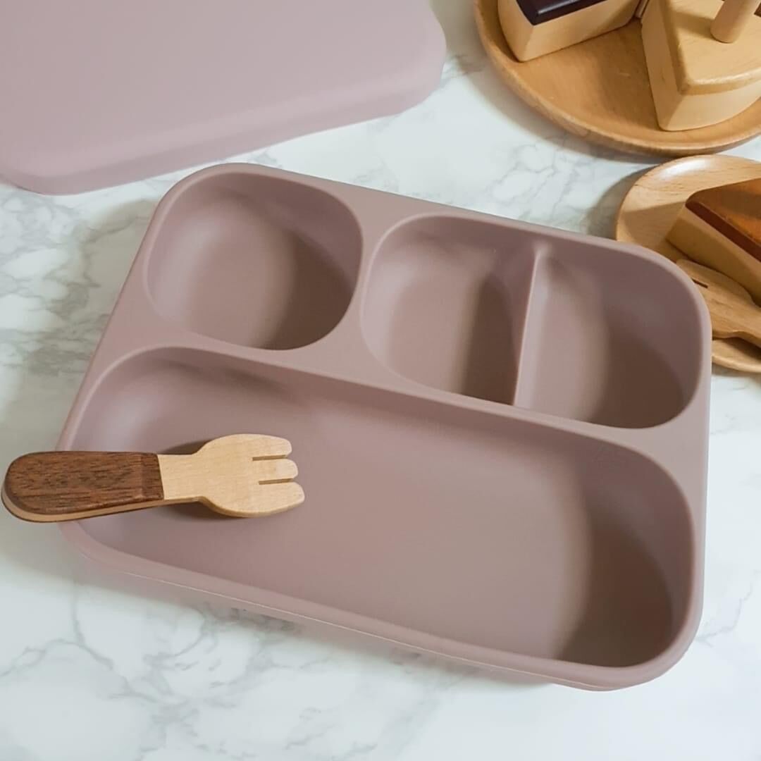 Khay ăn silicon MOYUUM nội địa Hàn