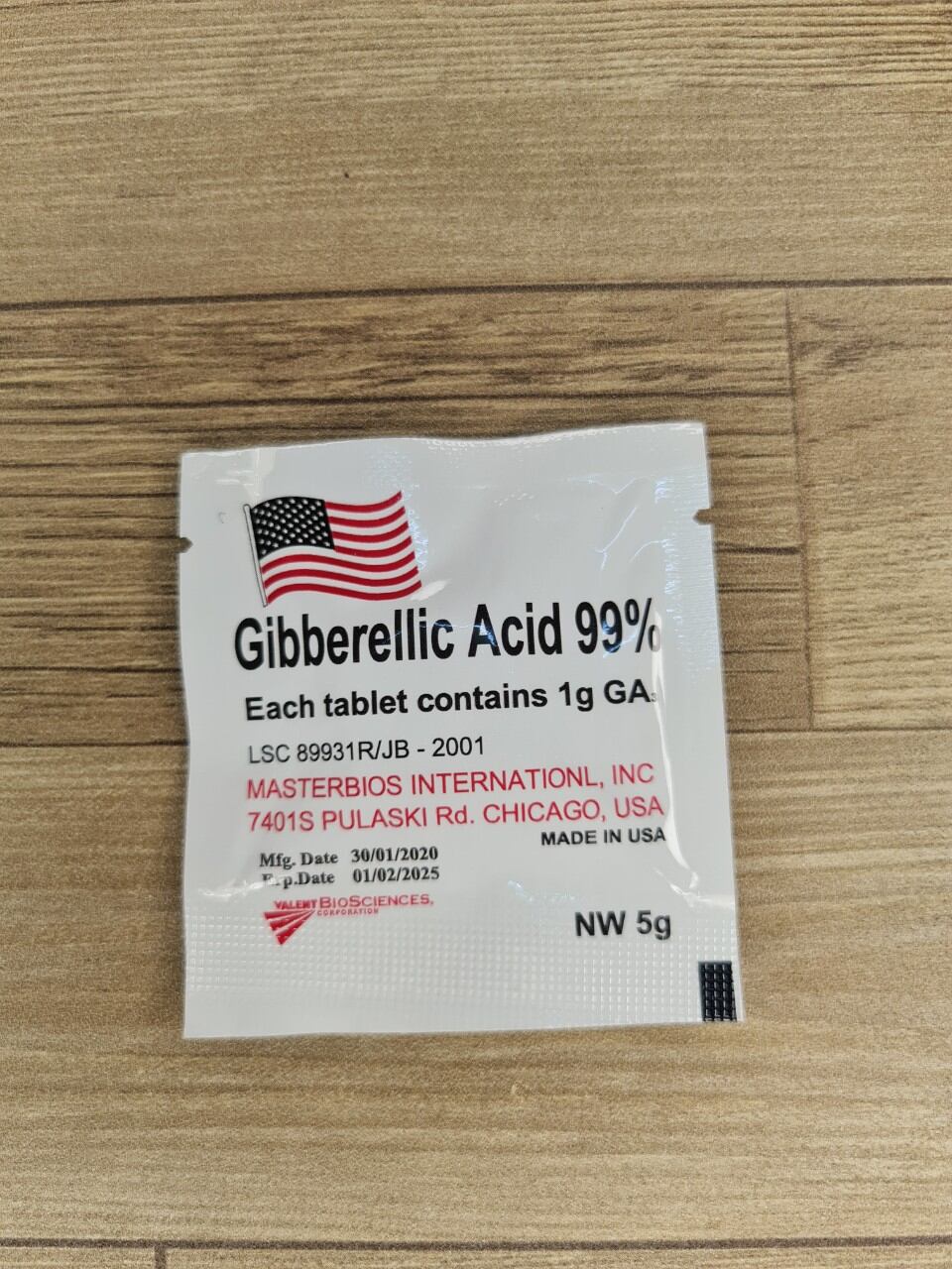 GA3 Gibberellic Acid 99% Giúp vọt cây, tăng khả năng sinh trưởng, hạn chế bệnh hại, tăng miễn dịch cây trồng, tăng diệp lục tố, tốt rễ. Phân bón grogo, gogo, kích rễ giâm cành n3m n7m béc, roots 90, hb 101 coc 8 2.4d q7 q10 sạch cỏ