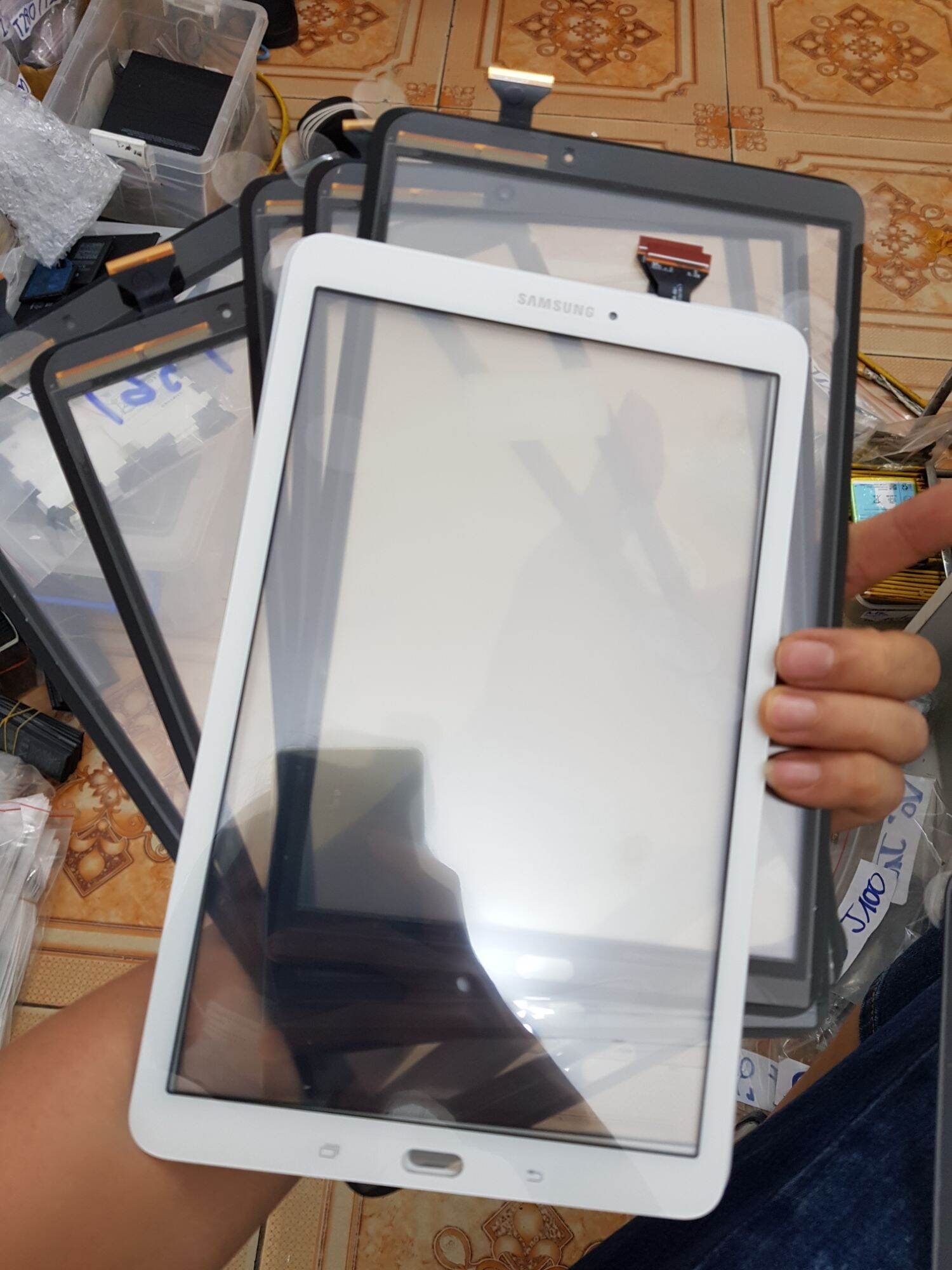 Cảm ứng samsung Tab T561 zin