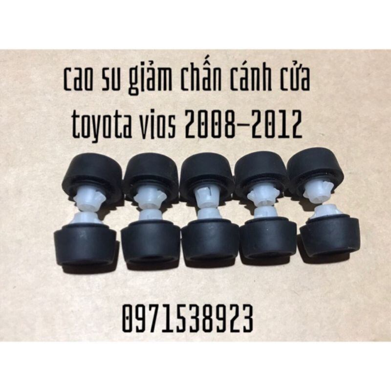 Cao su giảm chấn cánh cửa toyota còn gọi là cao su đệm cánh cửa xe toyota, thuộc phụ tùng thân Toyota.