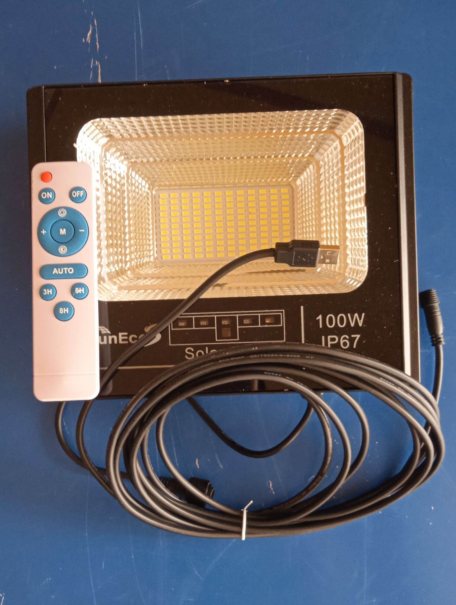 Mặt đèn pha NLMT 100W